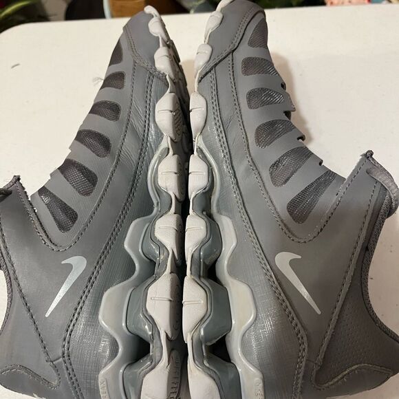 Nike Reax 8 TR 621716-010 Mesh Grey Training Shoes Sneakers Men’s size 7 - Picture 2 of 15
